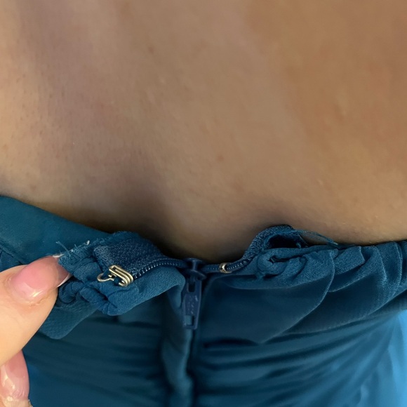 Grad/Prom/Bridesmaid Dress - Picture 10 of 11